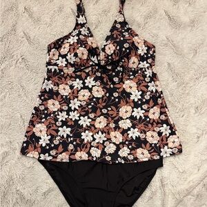 Women’s Floral Tankini Swimsuit
